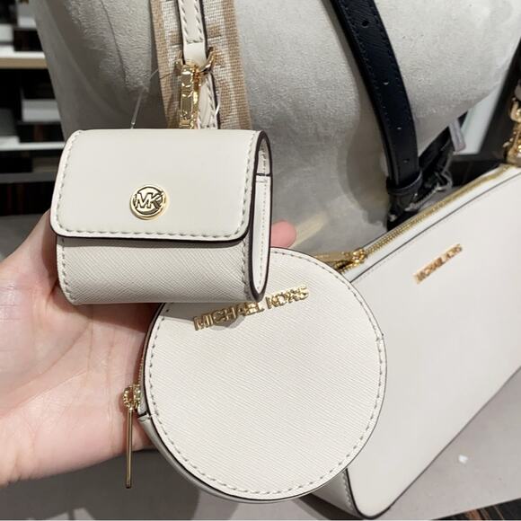 Michael Kors Jet Set Logo 3 in 1 Crossbody Bag - Picture 3 of 7